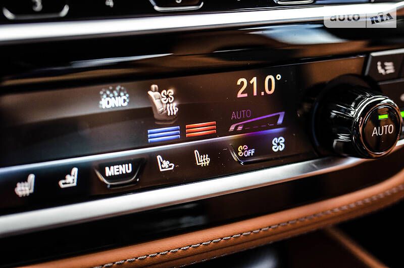 Седан BMW M5 2019 в Києві