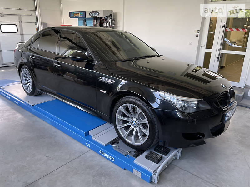 BMW M5 M5 V10