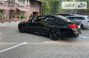 Седан BMW M5 2018 в Киеве