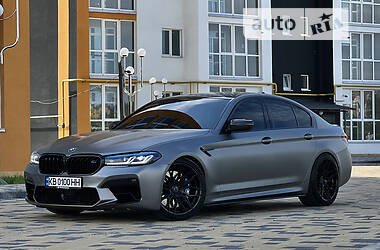 Седан BMW M5 2019 в 