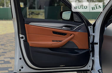 Седан BMW M5 2019 в 