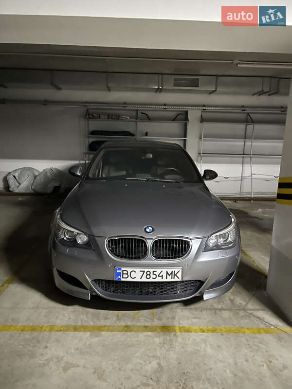 Седан BMW M5 2008 в Киеве