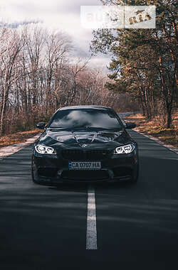 Седан BMW M5 2013 в Черкасах