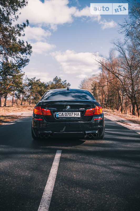 Седан BMW M5 2013 в Дніпрі