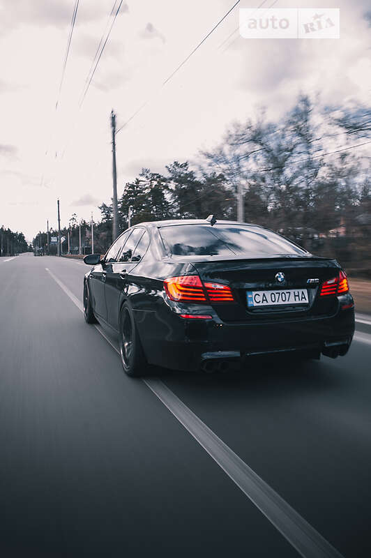 Седан BMW M5 2013 в Дніпрі