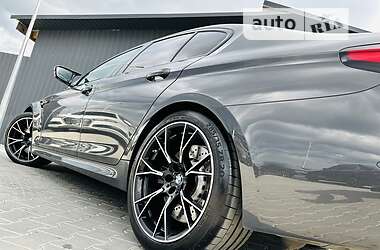 Седан BMW M5 2021 в 
