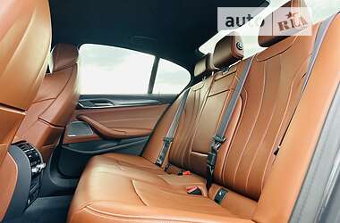 Седан BMW M5 2021 в 