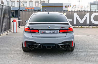 Седан BMW M5 2018 в 