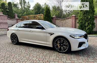 Седан BMW M5 2020 в 