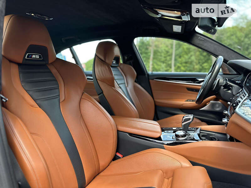 Седан BMW M5 2019 в Чернівцях