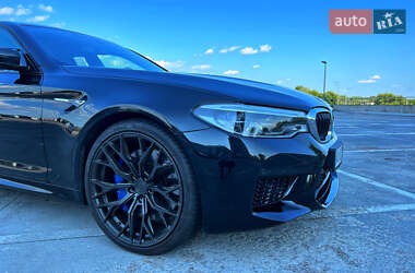 Седан BMW M5 2020 в 