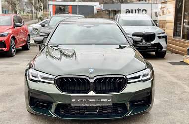 Седан BMW M5 2023 в Киеве
