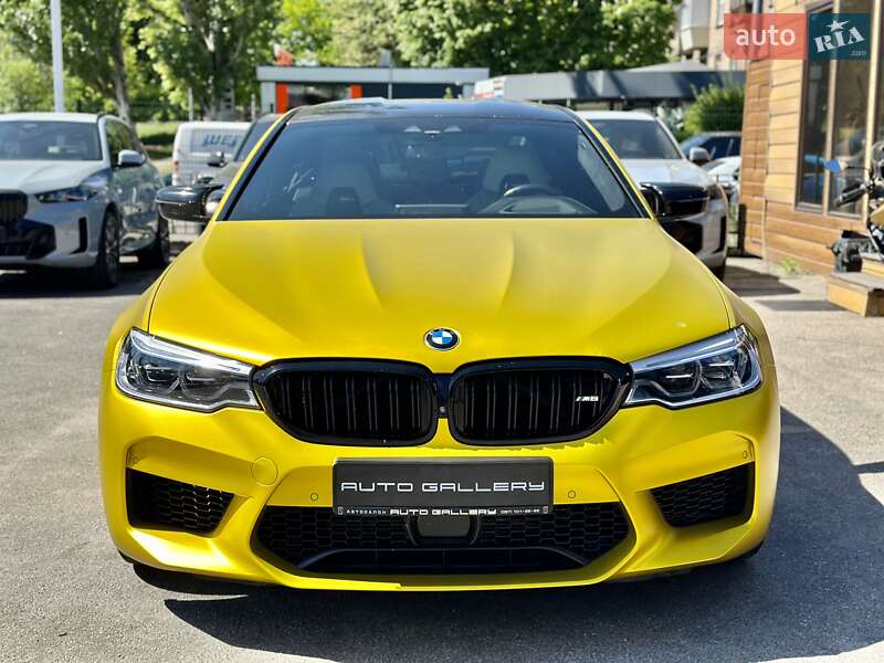Седан BMW M5 2018 в Києві