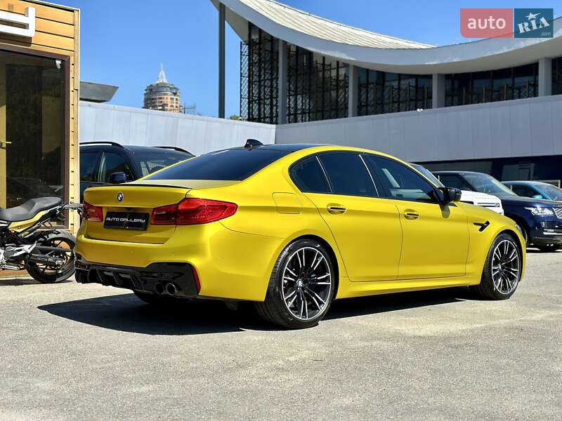 Седан BMW M5 2018 в Києві