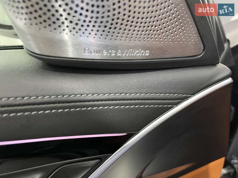 Седан BMW M5 2018 в Киеве