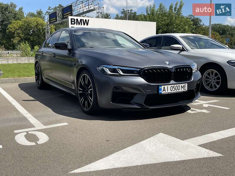 Седан BMW M5 2018 в Киеве
