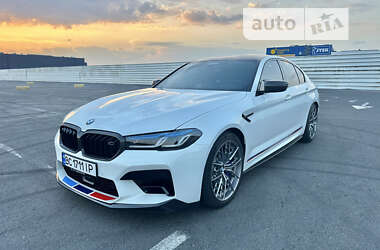 Седан BMW M5 2021 в Львові