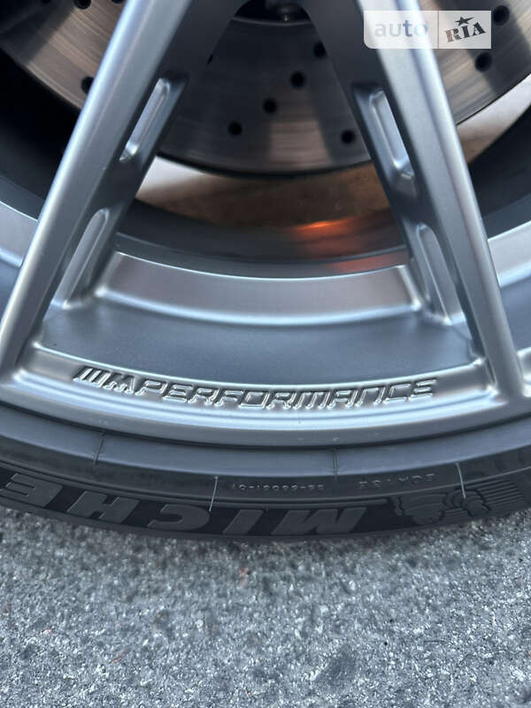 Седан BMW M5 2021 в Львові