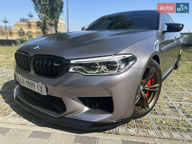Седан BMW M5 2018 в Києві