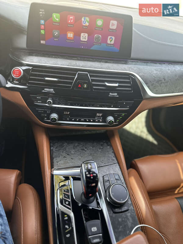 Седан BMW M5 2018 в Києві