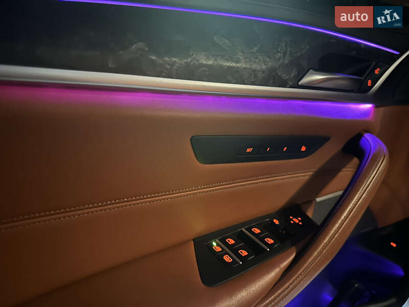 Седан BMW M5 2018 в Києві