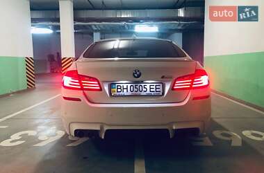 Седан BMW M5 2012 в 
