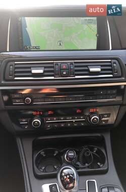 Седан BMW M5 2012 в 