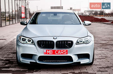 Седан BMW M5 2011 в Виноградове