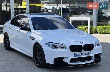 Седан BMW M5 2013 в Черкасах