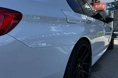 Седан BMW M5 2013 в Черкасах