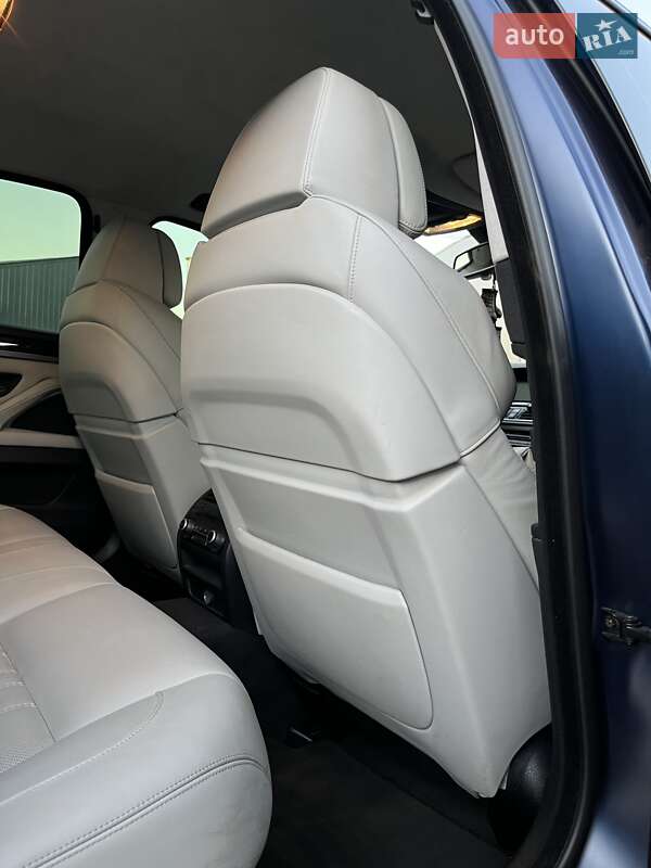 Седан BMW M5 2012 в Киеве