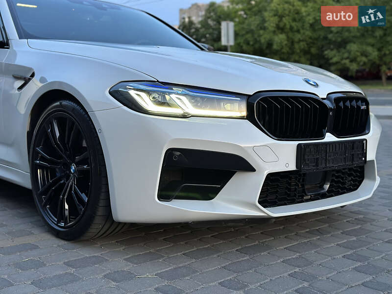 Седан BMW M5 2020 в Хмельницком