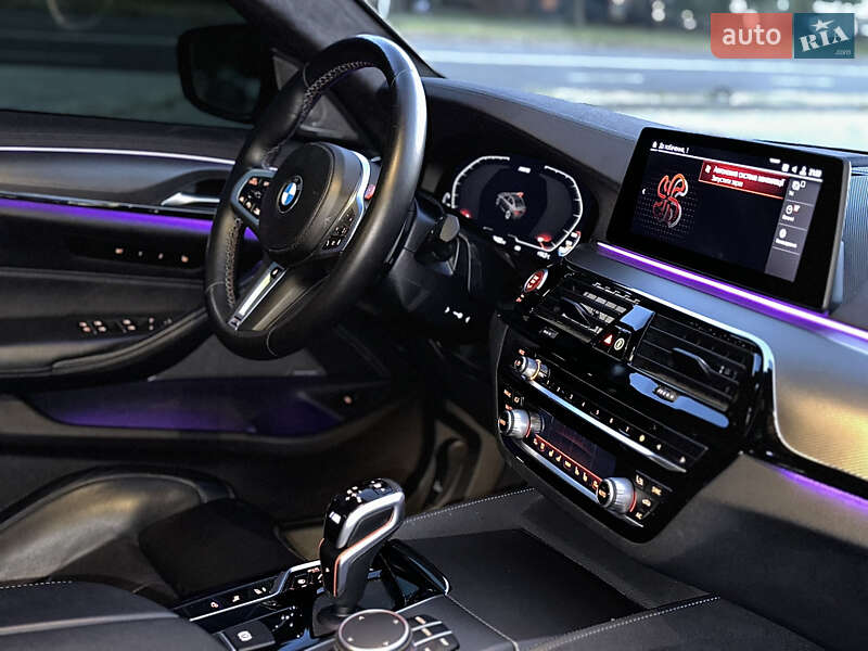 Седан BMW M5 2020 в Хмельницком
