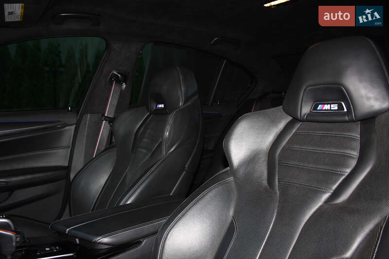 Седан BMW M5 2020 в Хмельницком
