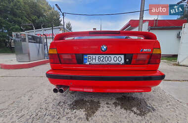 Седан BMW M5 1988 в 