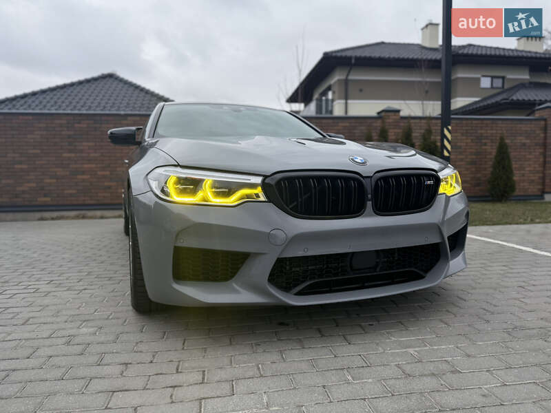 Седан BMW M5 2018 в Виннице