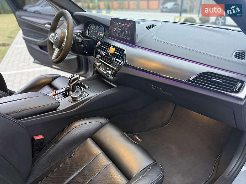 Седан BMW M5 2018 в Виннице