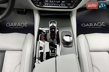 Седан BMW M5 2020 в 