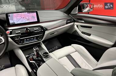 Седан BMW M5 2020 в 