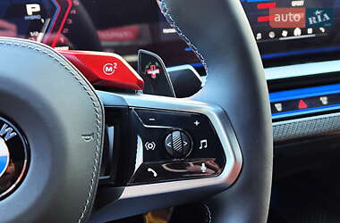 Седан BMW M5 2025 в 
