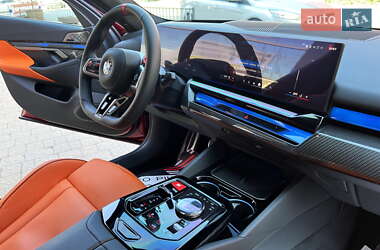 Седан BMW M5 2025 в 