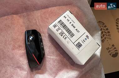Седан BMW M5 2025 в 