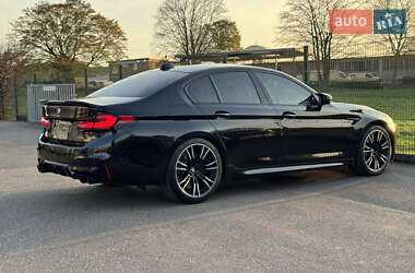 Седан BMW M5 2019 в 