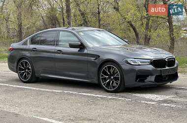 Седан BMW M5 2021 в 