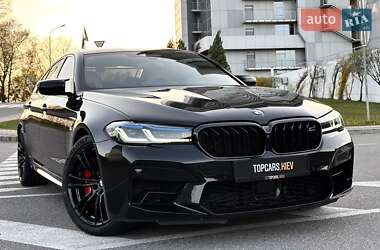 Седан BMW M5 2022 в 