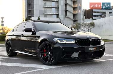 Седан BMW M5 2022 в 