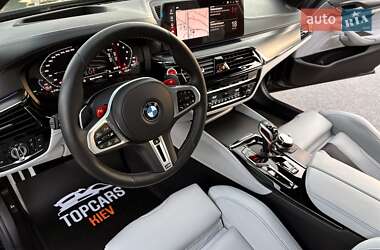 Седан BMW M5 2022 в 