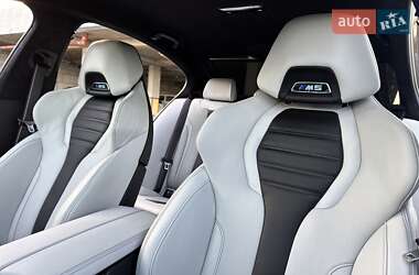 Седан BMW M5 2022 в 