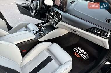 Седан BMW M5 2022 в 