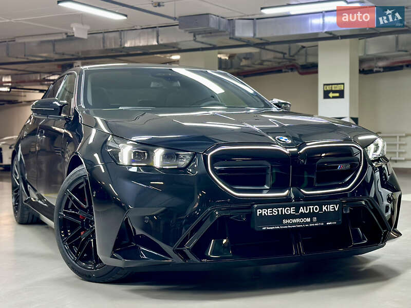 BMW M5 2025